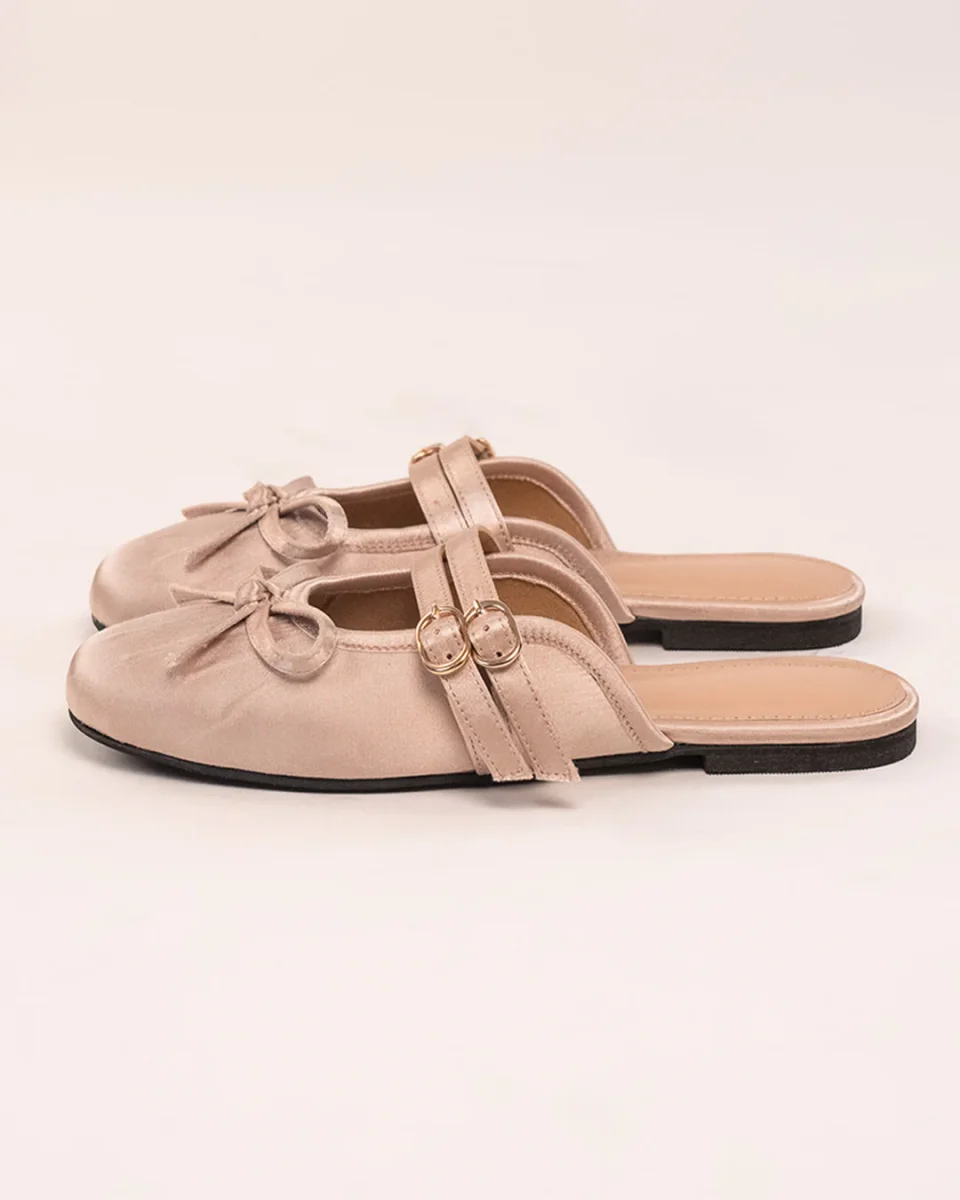 Pink Bow Slide SLip On Sandals in Soft Pink